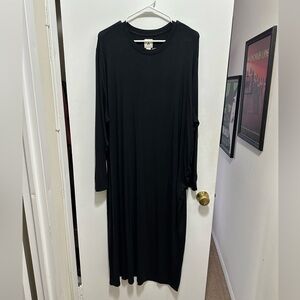 NWT Amazon Essentials black body-con dress